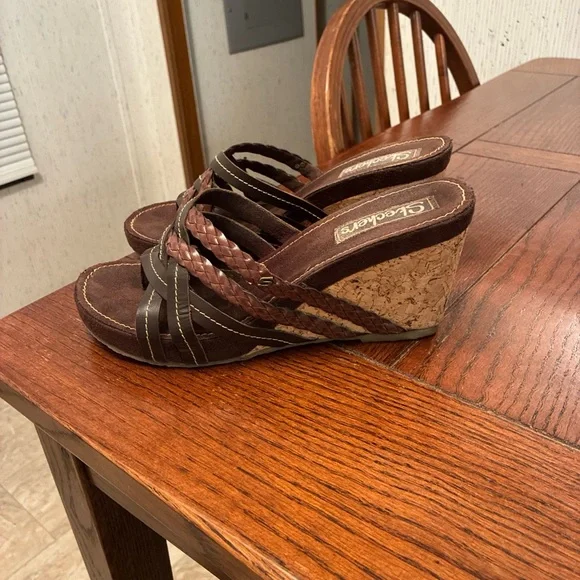 Skechers Leather Cork Wedge Sandals Women’s 10 Chocolate Suede Shoes - Picture 2 of 12